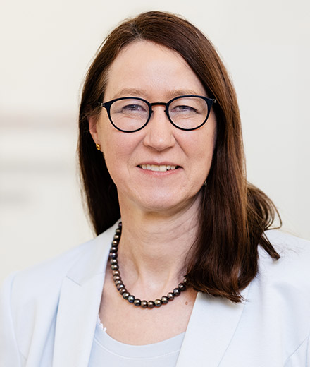 Portraitfoto von Prof. Dr. Ulrike Cress, SWK-Mitglied und Direktorin des Leibniz-Instituts für Wissensmedien